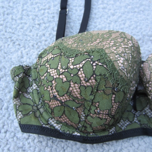 Victoria's Secret Bra Size 32D Green Nude Lace Dream Angels Lined Demi Underwire - Picture 2 of 13